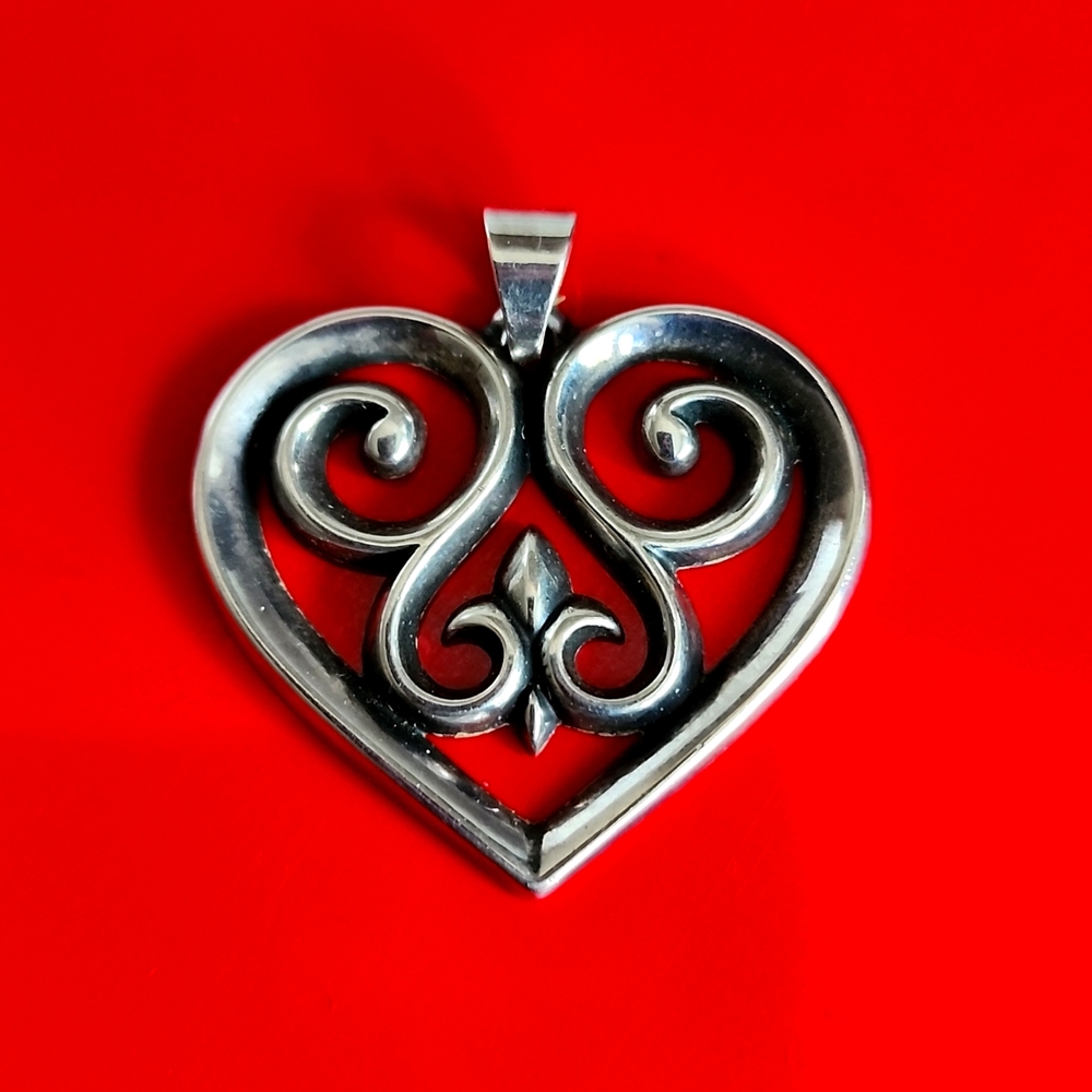 James Avery French Heart Pendant Love Scroll Retired Sterling Silver 925